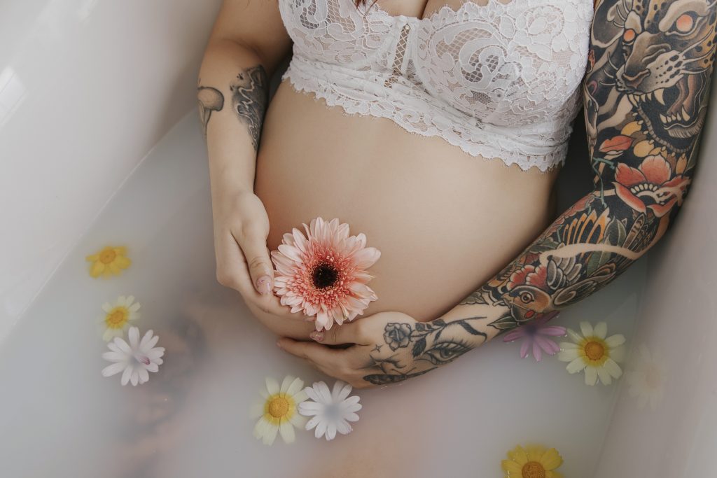 fotografia embarazo baño milk bath barcelona